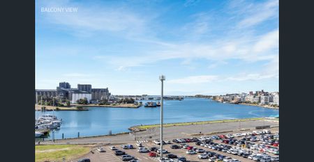 No video tour available at the moment. Please apply for the property and we will contact your for an in person inspection - Photo 3