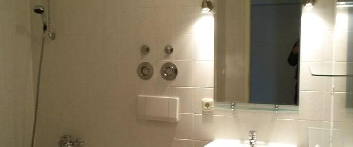 Gepflegte 1-Zimmer-Whg in Toplage! mit EBK, Balkon, Keller - Photo 1