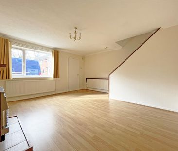 3 bedroom Town house to rent - Photo 4