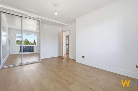 Viceroy Parade, Hutton Road, Shenfield, CM15 - Photo 5