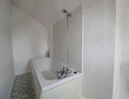 1 Bedroom Apartment To Let - Photo 4