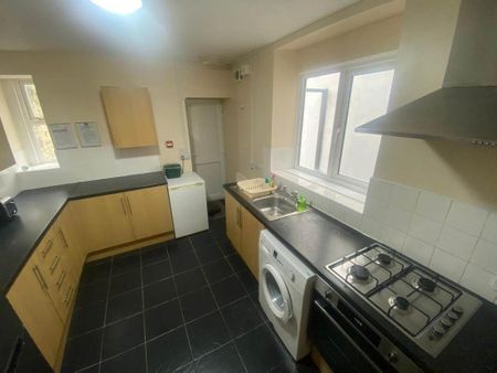 5 bedroom house to rent - Photo 4