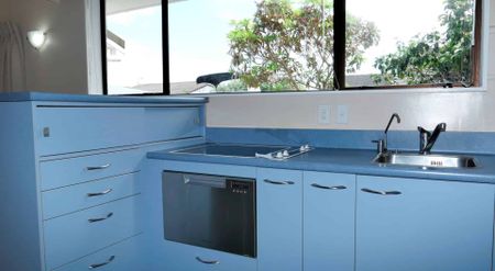 Tidy Two-Bedroom Home with Internal Garage and Charming Bay Window - Photo 4