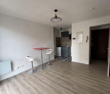 Location Appartement 2 pièces 30m² ONET LE CHATEAU 12850 - Photo 4