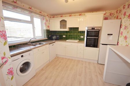 2 bedroom flat to rent - Photo 5