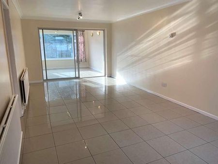 Ash Grove, Melbourn, Royston, SG8 - Photo 4