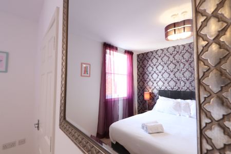 2 Bedroom Home – Medium Let - Photo 5