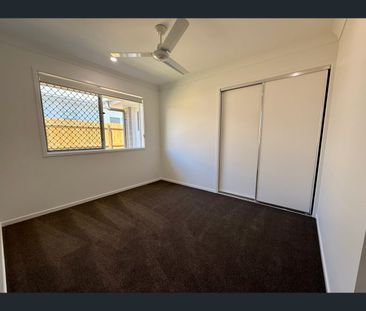11 Cornell Street, Collingwood Park, Qld 4301 - Photo 5