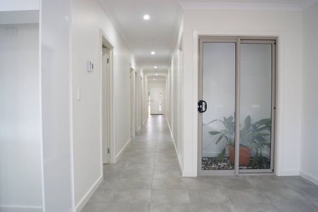 Modern Townhouse. - Photo 3