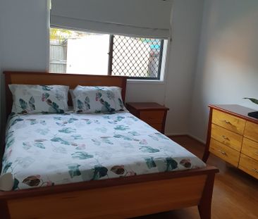 Little Mountain - Photo 2