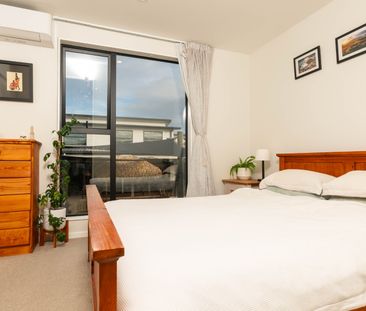 Immaculate Two-Bedroom Townhouse in Prime Silverdale Location - Photo 5