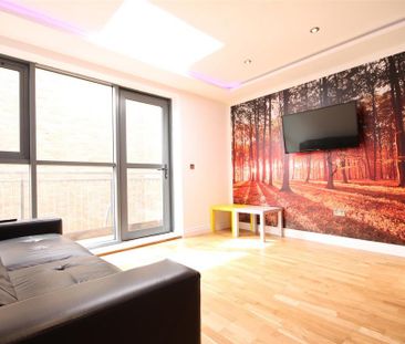 2 bedroom apartment to rent - Photo 4