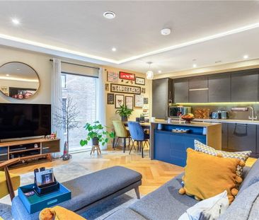 A stunning second-floor, two-bedroom apartment in Hudson Quarter, b... - Photo 2