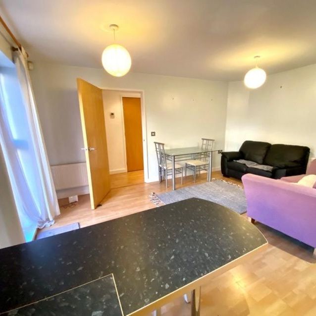 2 bedroom flat to rent - Photo 1