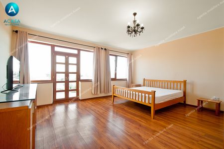Vila D+P+2 cu 5 camere, garaj si curte de inchiriat in Galati - Fotografie 3