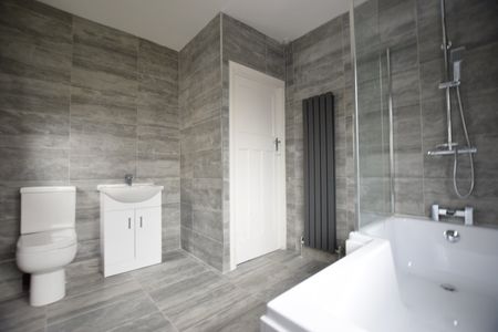 630, King Lane, Alwoodley, Leeds, LS17 7AN - Photo 3