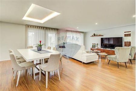 Apartamento T4 em Lisboa - Photo 2