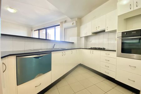 Unit 33/7-9 Belgrave Street, - Photo 2