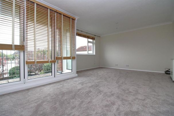 2 bedroom maisonette to rent - Photo 1