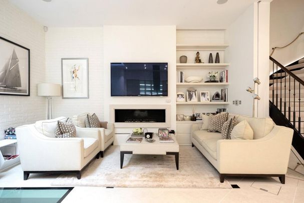 4 bedroom terraced house to rent - Photo 1