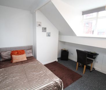 3 Bed - 19 Pennington Street, Woodhouse, Leeds - LS6 2JP - Student - Photo 5