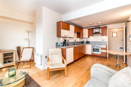 1 bedroom flat to rent - Photo 4