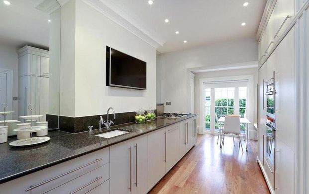 5 bedroom house to rent - Photo 1