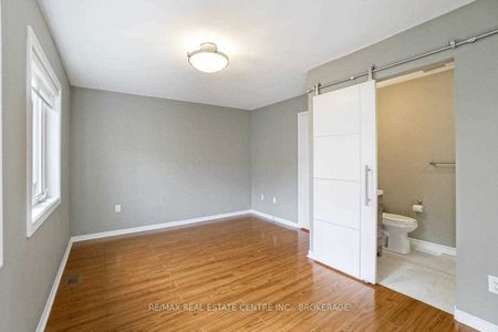 For Lease - 833 Scollard Court Unit# 92, Mississauga, Ontario - Photo 3