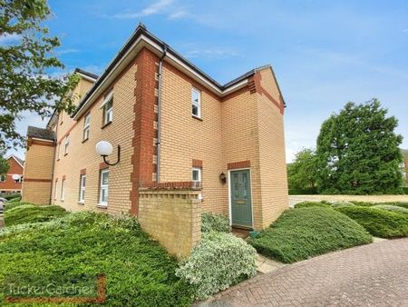 College Fields, Cambridge - Photo 5