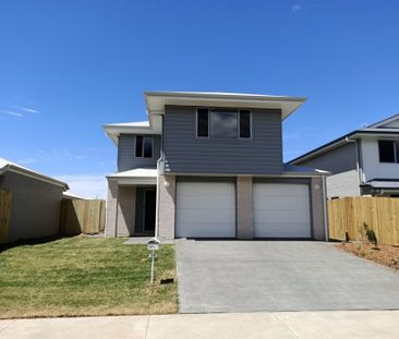 Stylish Family Home in a Peaceful Cul-de-Sac! - Photo 1