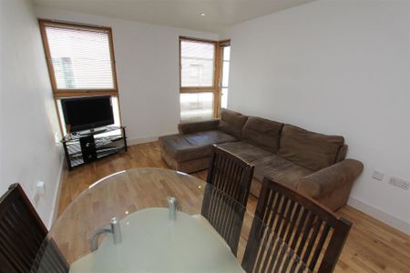 Cartier House, Leeds City Centre, LS10 1HY - Photo 2