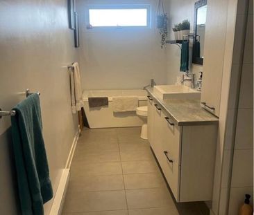 Très beau logement à louer pour 1 juillet 2026 (3 chambres), à prox... - Photo 3