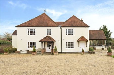 SHORT LET - A stunning country retreat on the Surrey Hampshire border - Photo 4