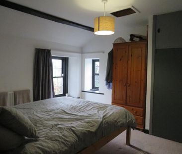 4 bedroom House To Let - Photo 3