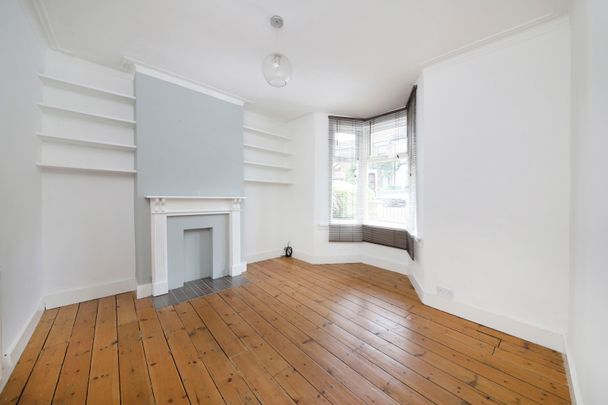 Gurdon Road, Charlton, SE7, London - Photo 1
