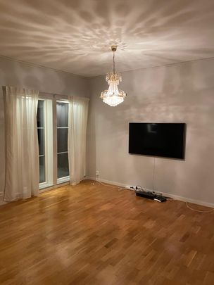 Lövbrunnavägen, Täby - Photo 1