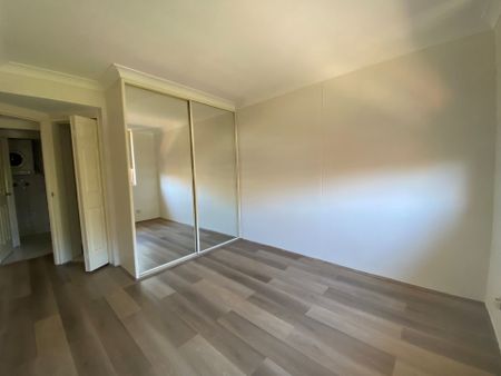 Two-Bedroom Unit - Walking distance to Parramatta CBD - Photo 2