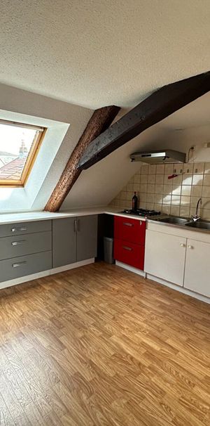 APPARTEMENT DUPLEX PETIT IMMEUBLE COEUR DE VILLE HERICOURT - Photo 2