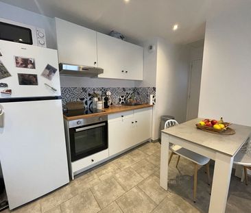 Location Appartement 2 pièces 31m² - Photo 2