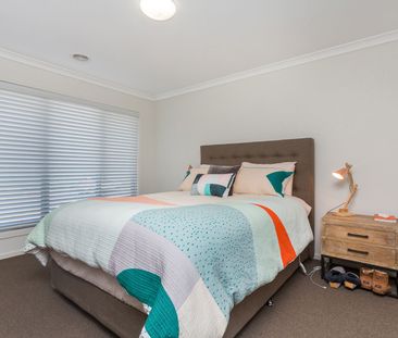 Family Home In Perfect Location! - Photo 5