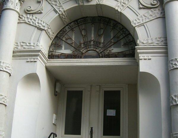 Geräumige 2 Zimmer-Wohnung mit Stellplatz zu mieten! - Foto 1