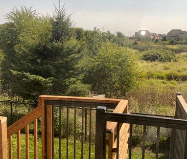 For Lease - 16 Feldspar Gate, Brampton, Ontario - Photo 3