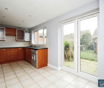 4 bedroom detached house to rent - Photo 5