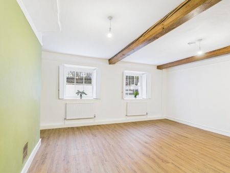 2 bedroom ground floor flat to rent - Photo 3