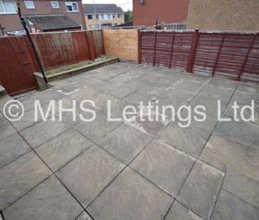 2 Bedroom Mid Terraced House for rent in Consort View - Photo 2