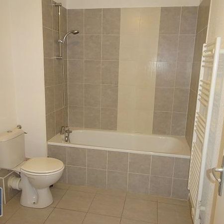 Location Appartement 1 pièce 33m² ARLES 13200 - Photo 3