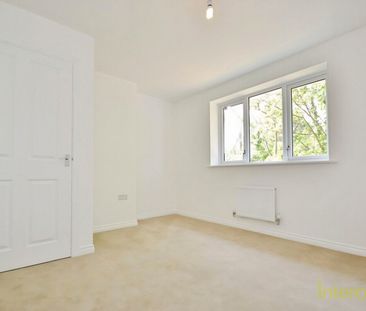 Vanoli Close, CB11, Saffron Walden - Photo 1