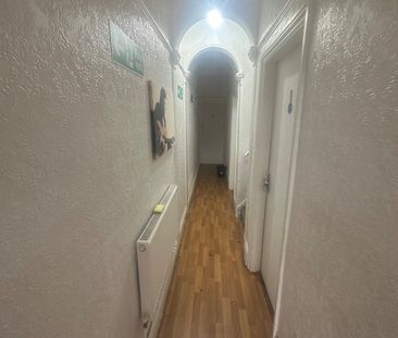 Room in a Shared Flat, Thornhill Road, B21 - Photo 6