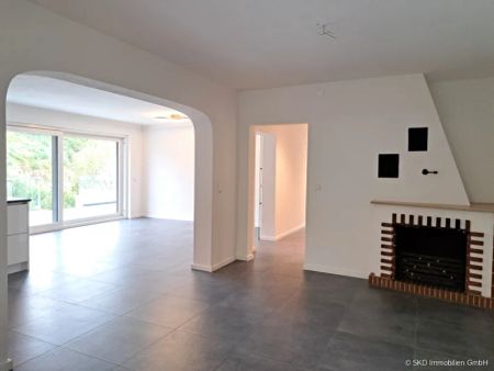 Moderne und Großzügige 4 Zimmer-Wohnung in Neckarsteinach! - Photo 2