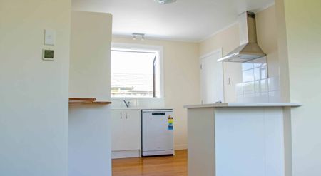 Bright & Inviting Home for Rent - Photo 2